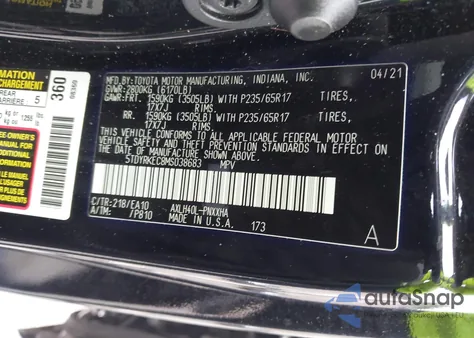 2021 Toyota Sienna Xle z USA, uszkodzony, nr VIN 5TDYRKEC8MS038683